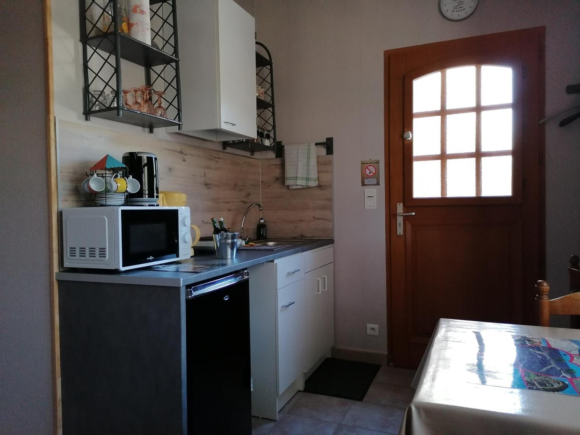 Studio Meuble Independant Chez L'Habitant Uchaux 외부 사진
